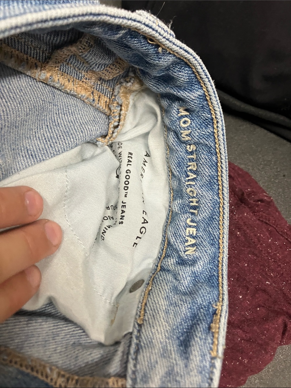 American Eagle Mom Straight Jeans - Light Wash Blue